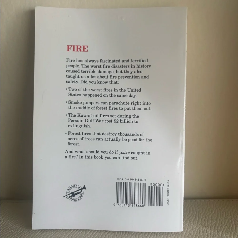 Explorer books-fire: intermediate reader - Picture 2 of 2